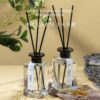 Gardenia Flameless Aromatherapy Essential Oil, Osmanthus Light Fragrance, Indoor Long-lasting Fragrance, Sandalwood Reed Diffuser, Souvenir Gift, 200ml - immagine 2