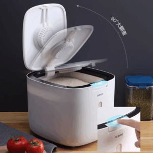 Automatic opening rice bucket