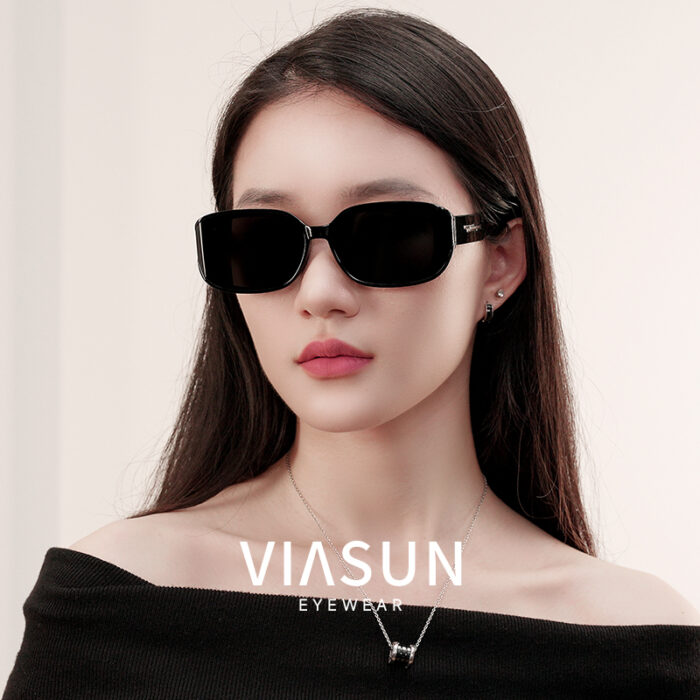 薇尚尼龙曲面潮流太阳镜8033