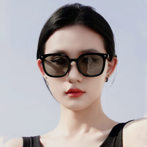 薇尚彩色镜片太阳镜8035